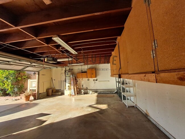 Building Photo - 3Bd 2Ba Home in Mesa Verde