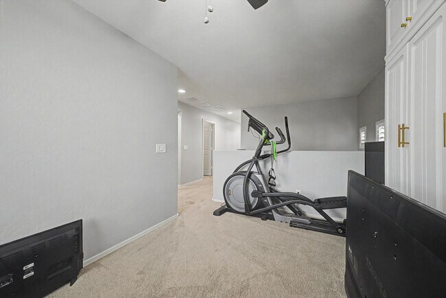 Building Photo - 18235 W Ida Ln