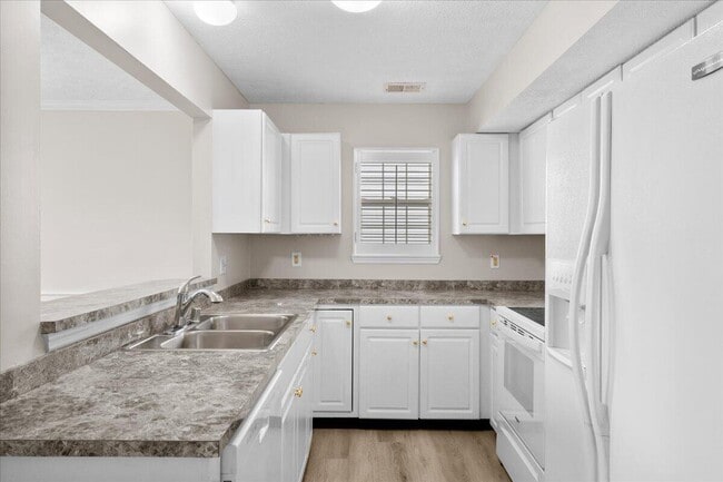 Building Photo - 1205 Morning Side Dr