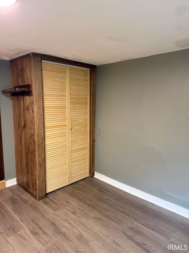 Building Photo - 5870 IN-46