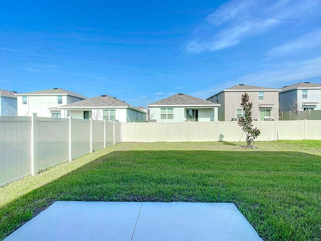 Building Photo - 5 Bedroom Rental Home with Large Backyard in Ocala Crossings!