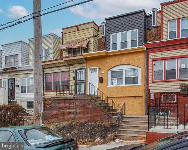 Building Photo - 5511 Willows Ave