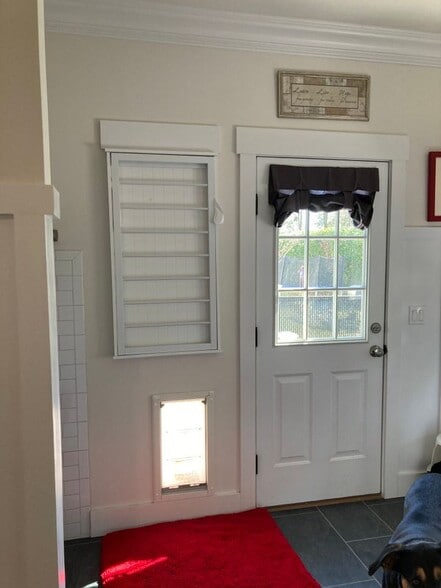 Building Photo - 16 Dorothy St