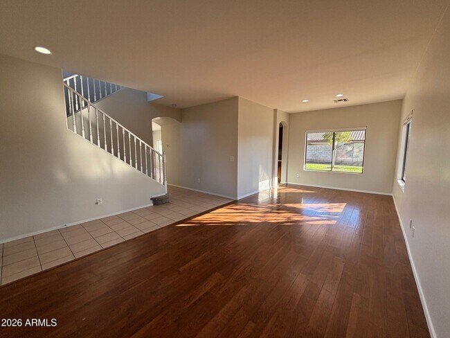 Building Photo - 12849 W Weldon Ave