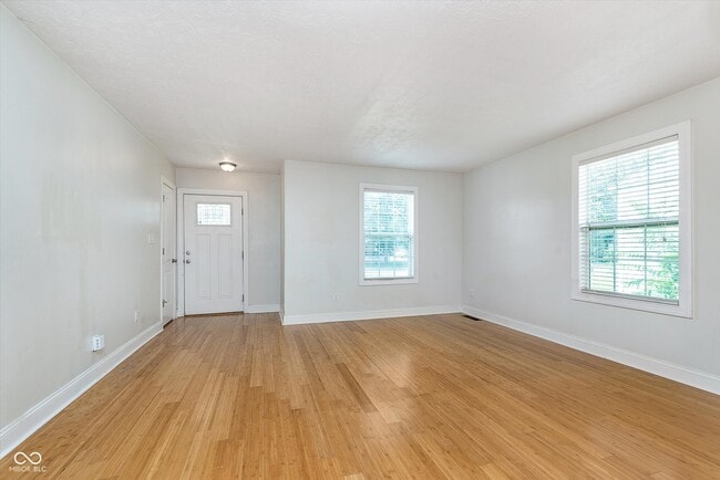 Building Photo - 1414 E 46th St