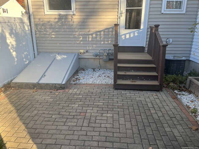 Building Photo - 2 Allspice Ln