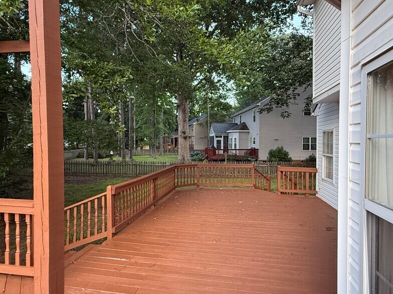 Deck 2 - 1308 Crosswood Ln