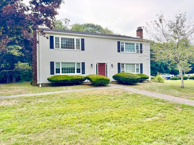 Primary Photo - 174 Old Boston Post Rd