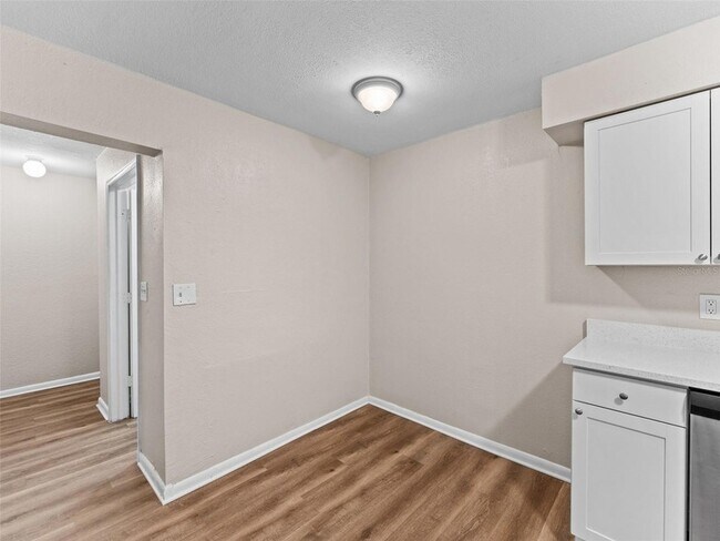 Building Photo - 1602 E New Orleans Ave