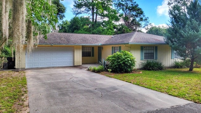 Building Photo - 3 Bedroom, 2 Bath in Idylwild area