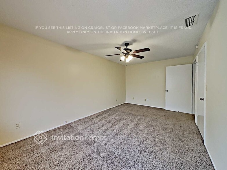 Building Photo - 4205 Gray Squirrel Ln