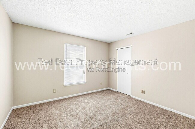 Building Photo - 6533 Newstead Dr