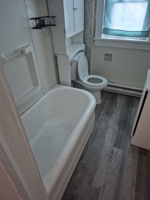 Building Photo - 904 Ash St