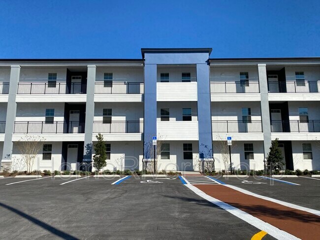 Building Photo - 5205 Eggleston Ave