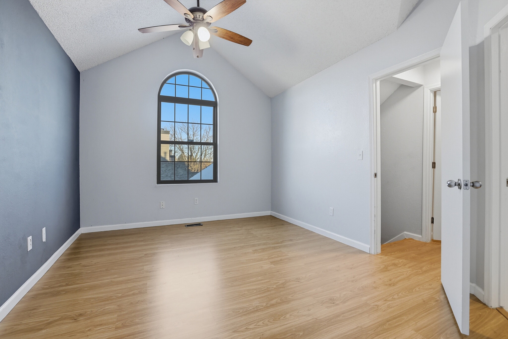 Building Photo - 8327 S Upham Way