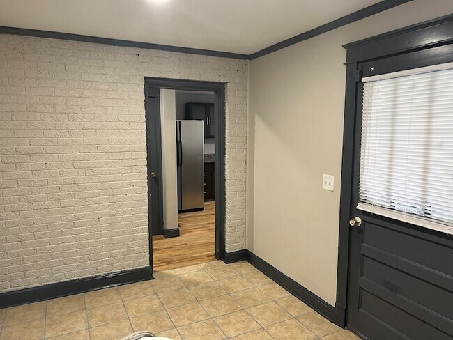 Building Photo - 2801 Lascassas Pike