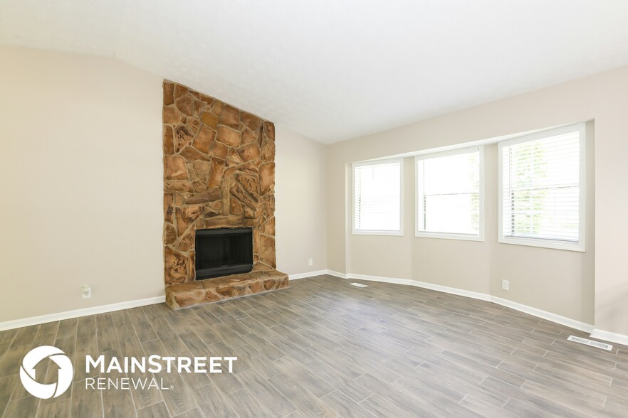 Building Photo - 1576 Ember Cir SW
