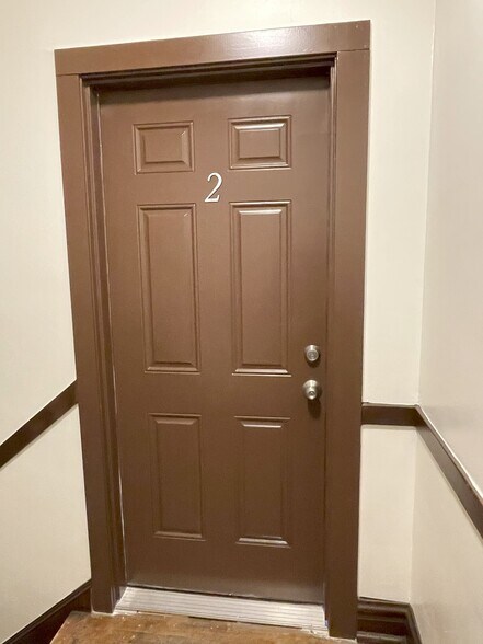 Building Photo - 7953 S Essex Ave