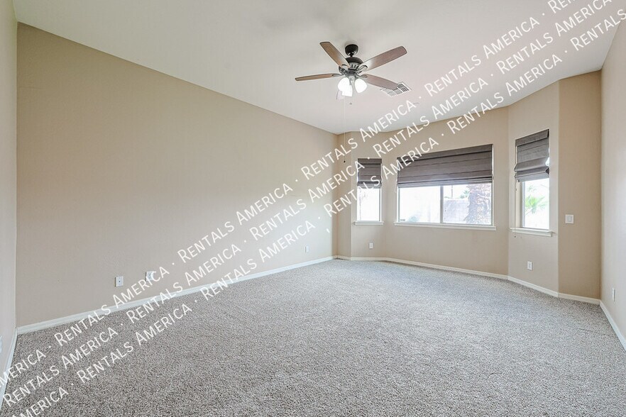 Building Photo - 14712 W Edgemont Ave