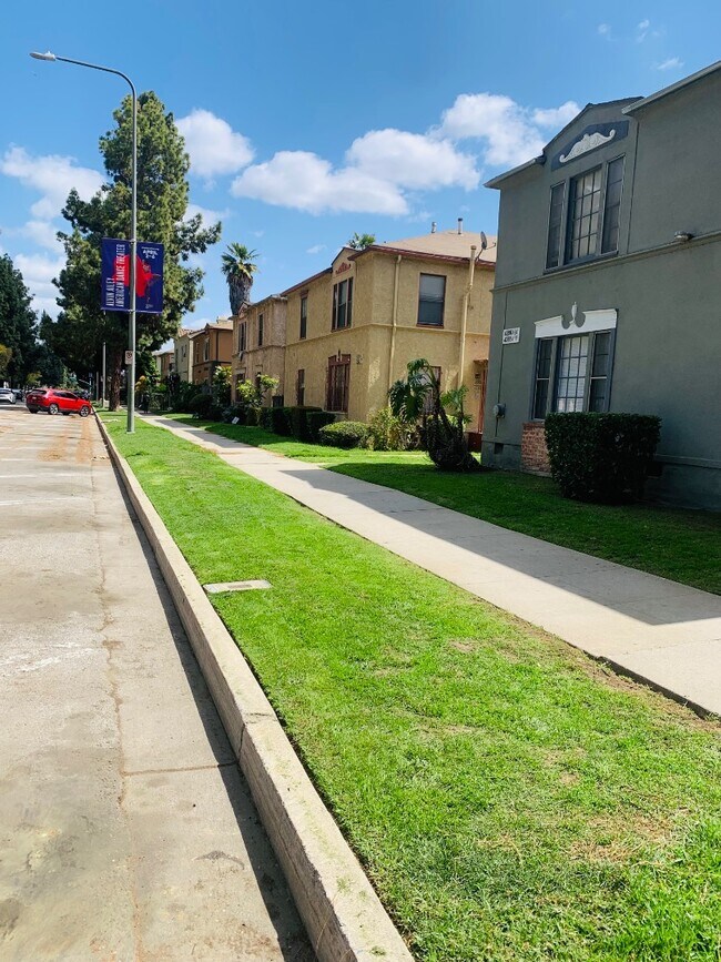 Building Photo - 4286 Leimert Blvd