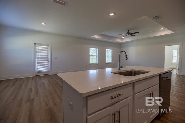 Building Photo - 501 Huller Ave