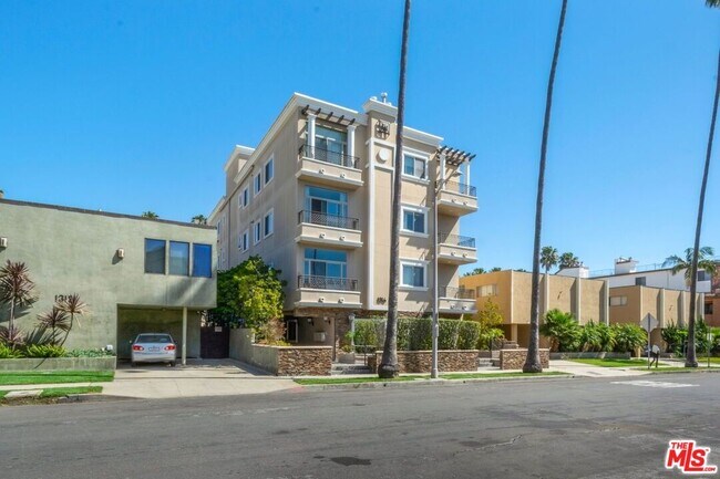 Building Photo - 1316 Amherst Ave