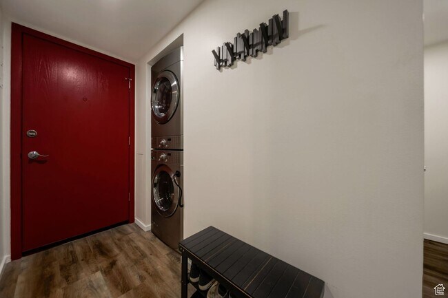 Building Photo - GORGEOUS MURRAY CONDO!!!