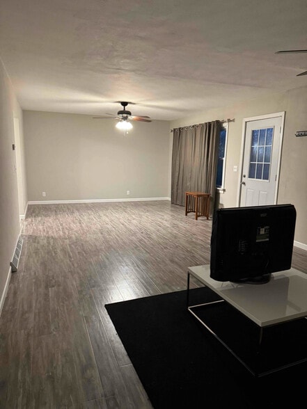 Building Photo - 26756 North St