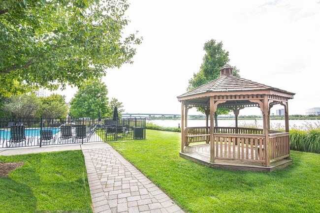 Building Photo - 70 Osprey Ct