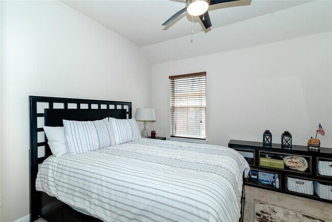 Building Photo - 8086 Arezzo Dr