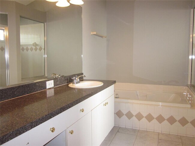 Building Photo - 354 Tavernier Dr