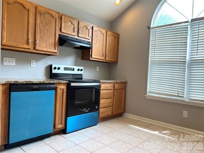 Building Photo - 5974 Prescott Ct