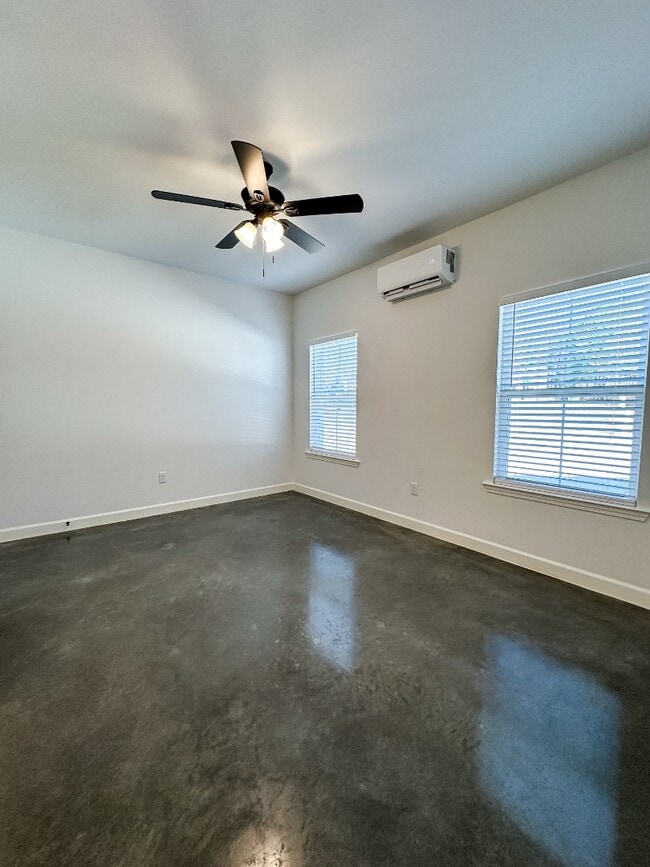 Building Photo - 1616 Crosswood Ct