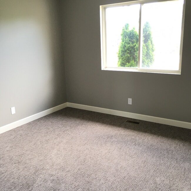 Building Photo - 7644 Deer Track Run