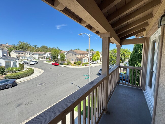 Building Photo - Beautiful 4Bd/2.5Ba Home in Aliso Viejo!