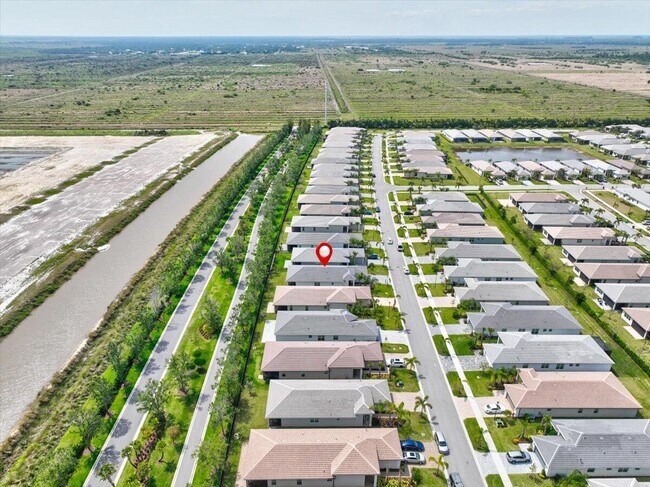 Building Photo - 13348 SW River Rock Rd