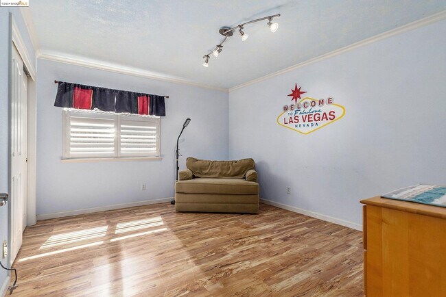 Building Photo - 1522 Coventry Dr