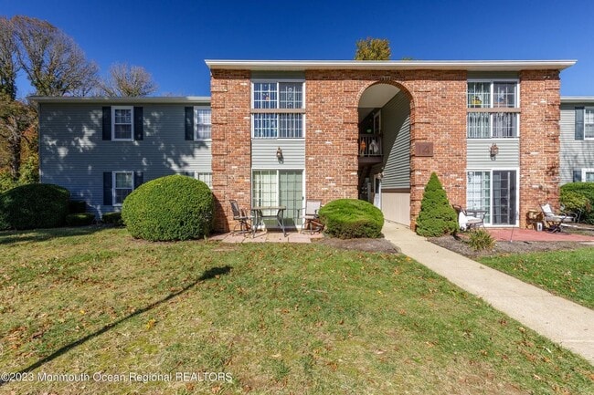 Building Photo - 14-1 Providence Ct