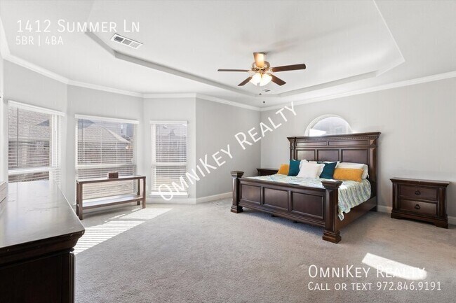 Building Photo - 1412 Summer Ln