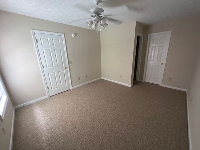 Building Photo - Taleeda 453-457