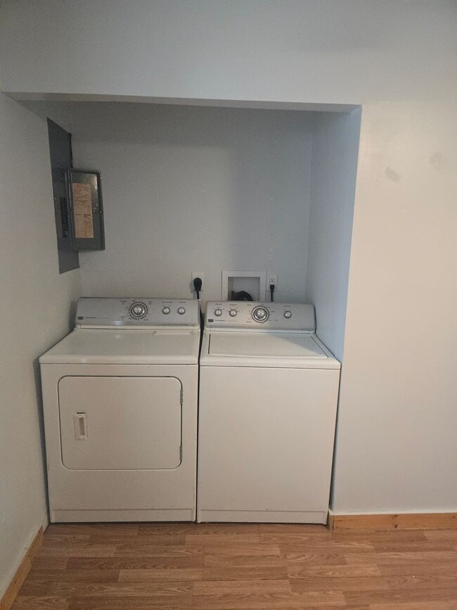 Building Photo - 15705 Hallmark Ln