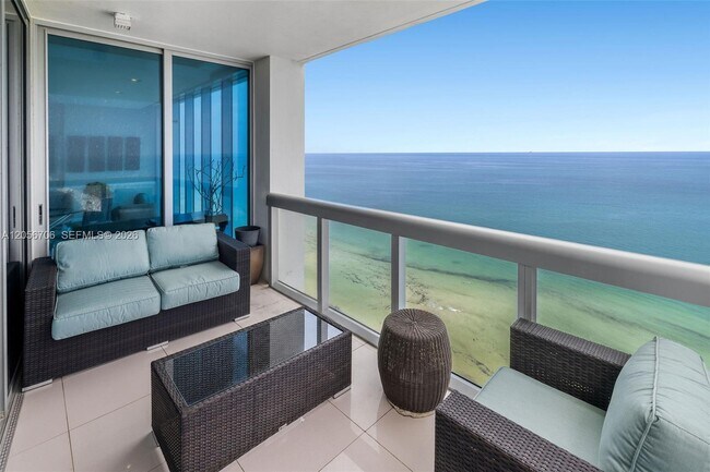 Building Photo - 6899 Collins Ave