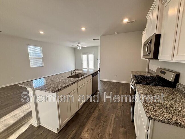 Building Photo - 248 Expedition Dr