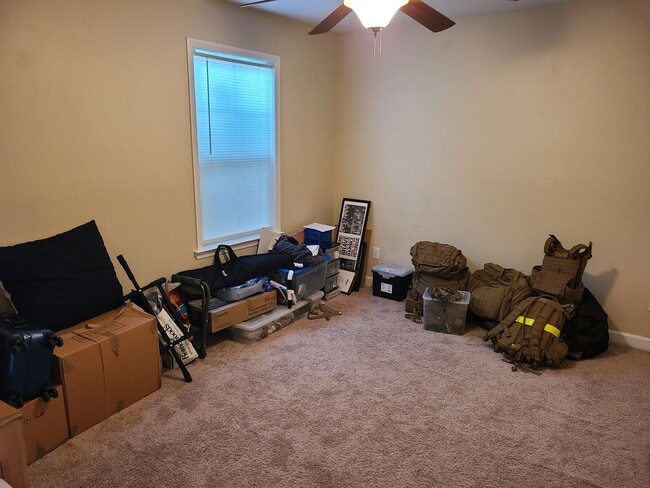 Building Photo - 2 bedroom, 2 bath unfurnished home - Pine Ridge Community - Holly Ridge