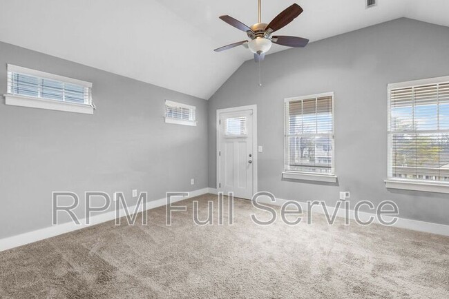 Building Photo - 4902 Kentucky Ave