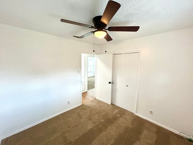 Building Photo - *COMING SOON* 3BR/2BA with Fireplace & 2-Car Garage!