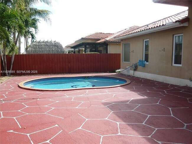 Building Photo - 14331 SW 9th St