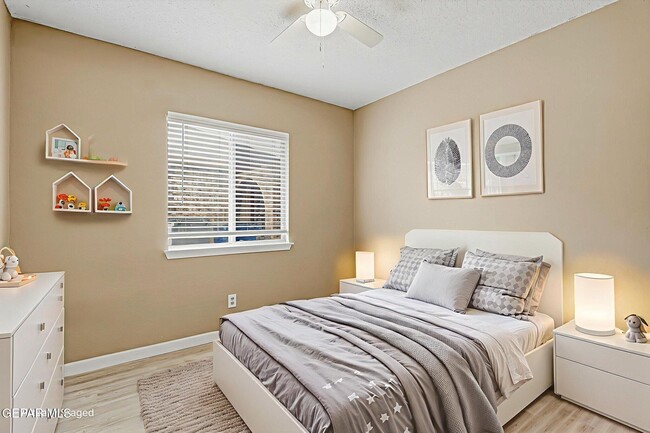 Building Photo - 11764 Balladeer Ave