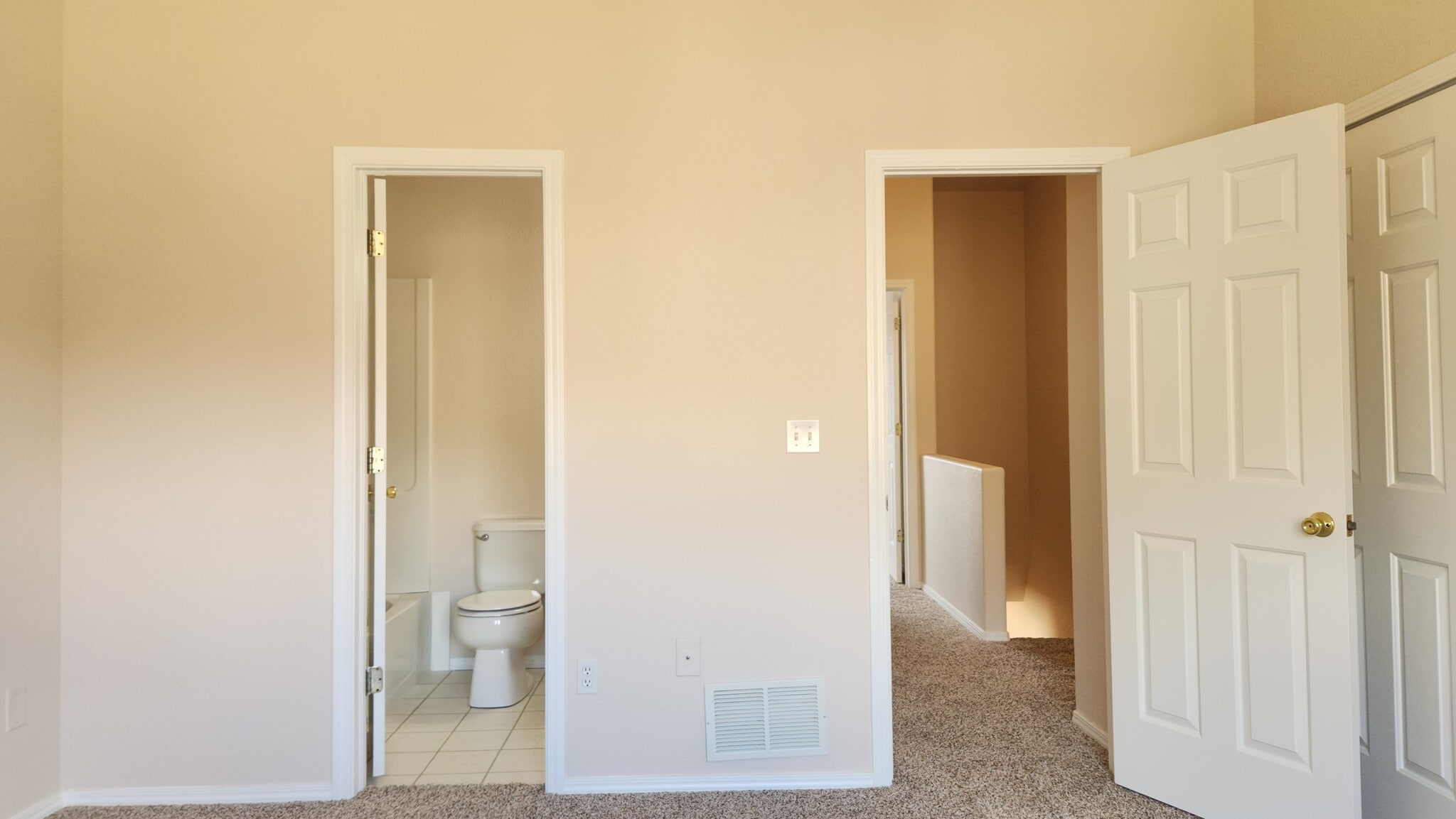 Master bed/bath private door - 7944 Antelope Valley Pt