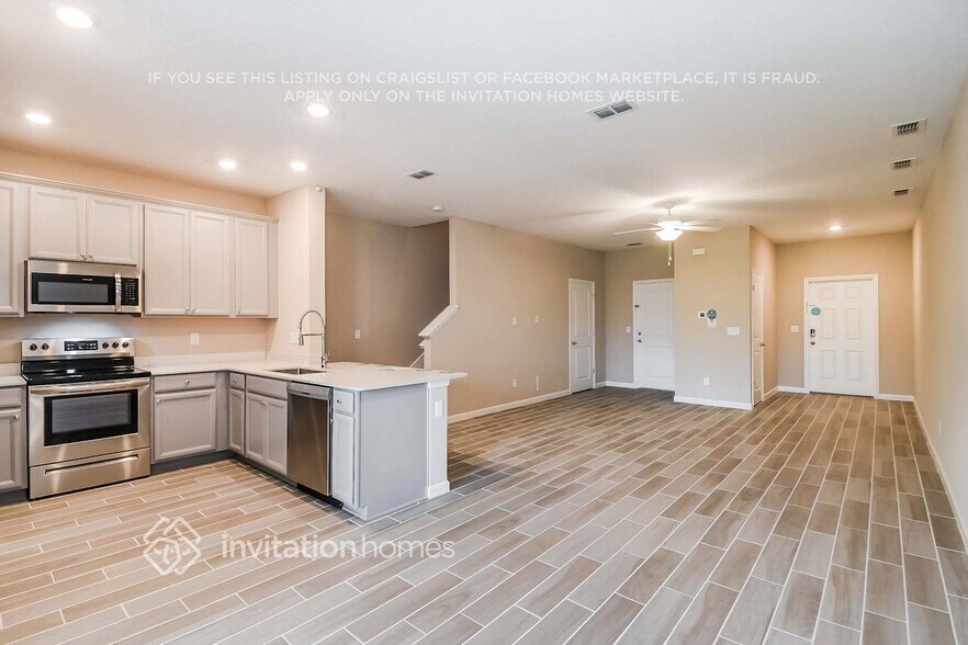 Building Photo - 597 Cherry Ridge Dr